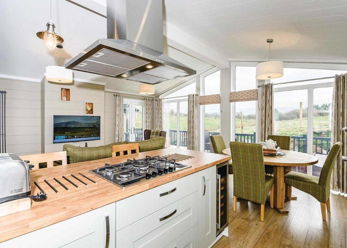 Keswick Reach Lodge Retreat Bassenthwaite Lake Exterior photo